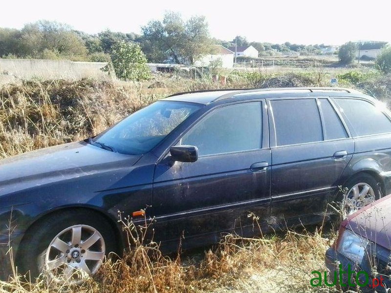 2001' BMW 520 Touring photo #2