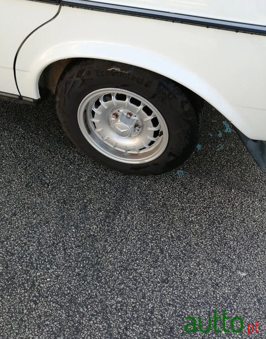 1987' Mercedes-Benz 240 photo #5