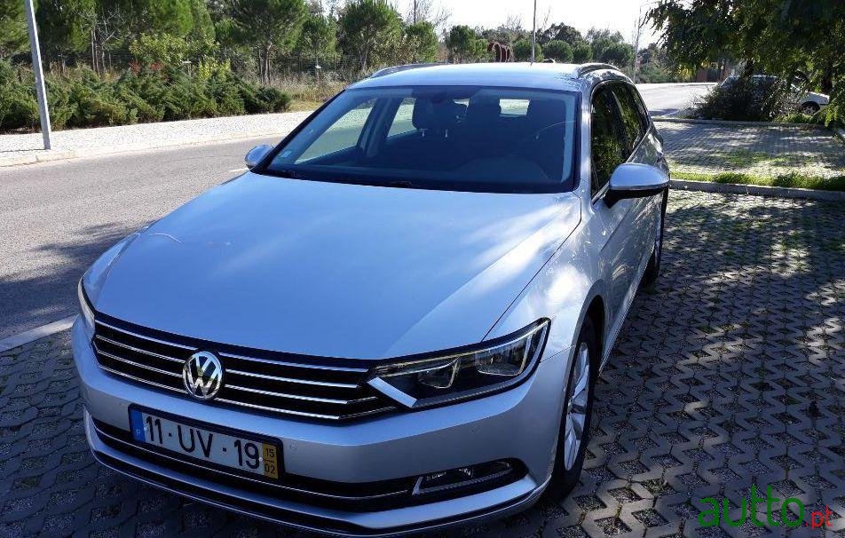 2015' Volkswagen Passat Variant photo #1