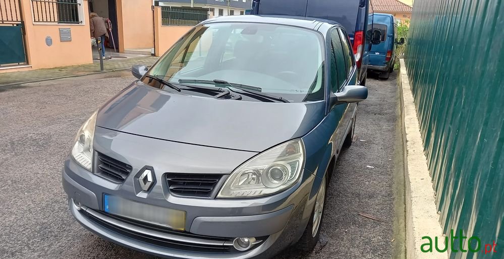 2007' Renault Scenic photo #1