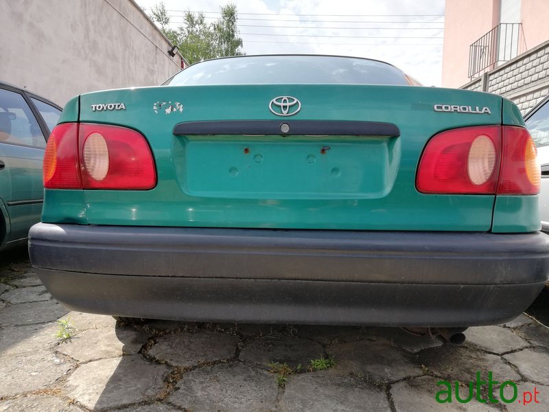 1998' Toyota Corolla photo #1