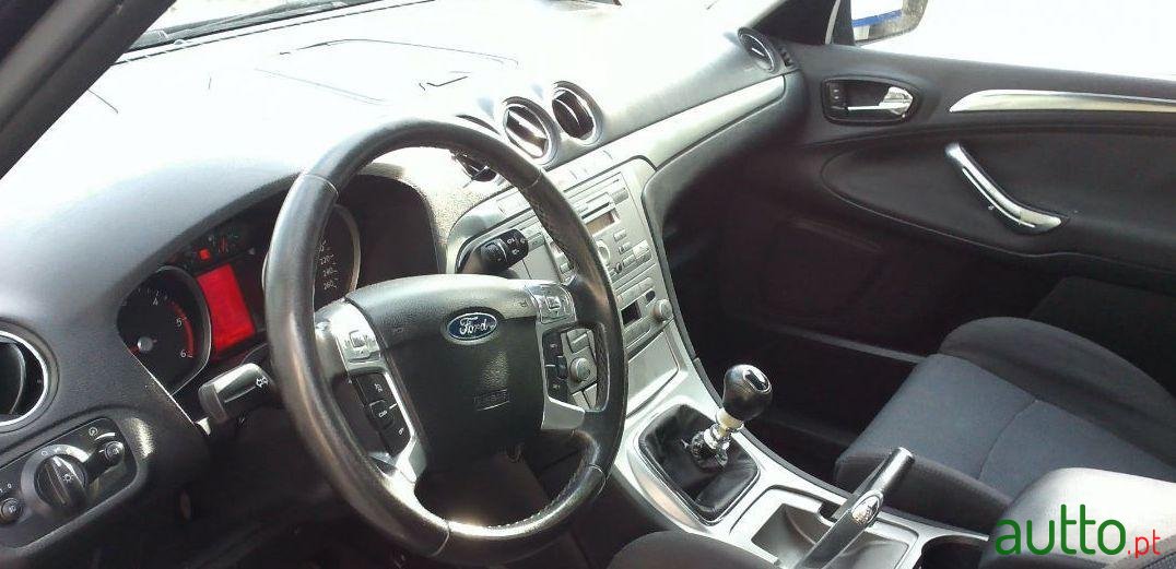 2007' Ford S-Max photo #2