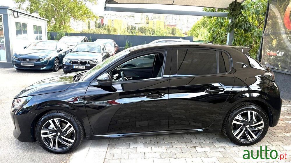 2023' Peugeot 208 photo #3