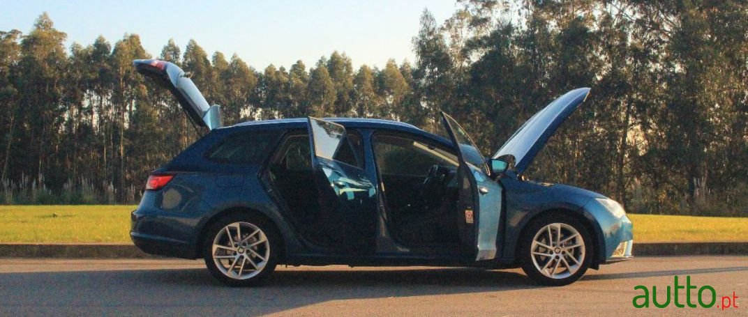 2014' SEAT Leon St photo #3