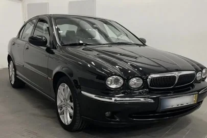 2003' Jaguar X-Type 2.5 Sport
