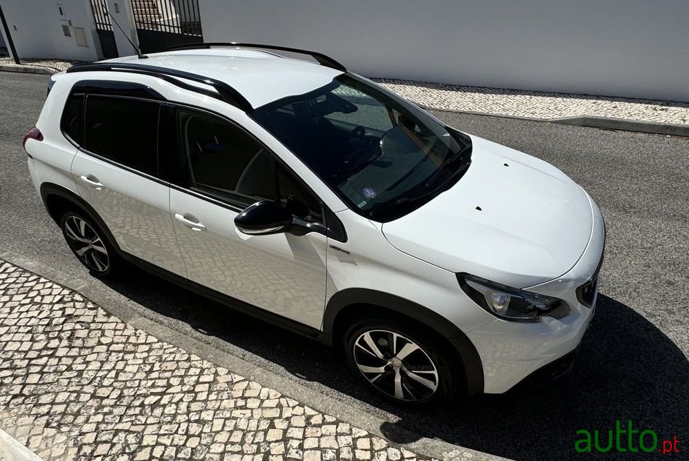2017' Peugeot 2008 photo #5