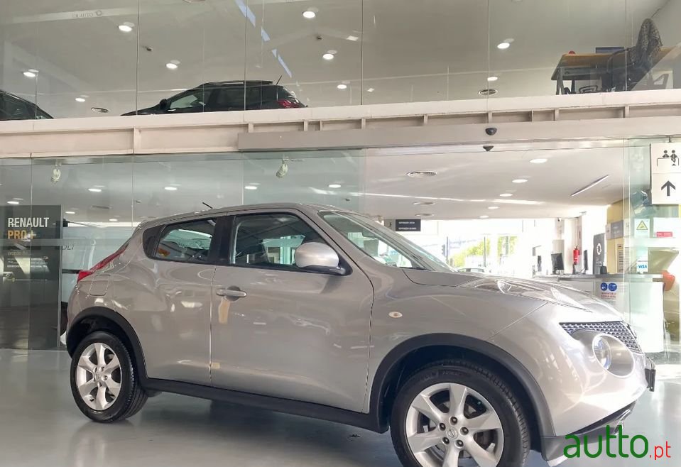 2011' Nissan Juke photo #3