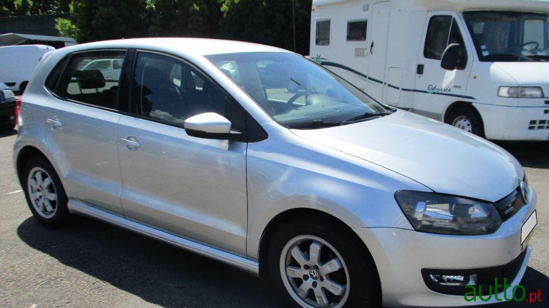 2011' Volkswagen Polo 1.2 Tdi Bluemotion photo #3