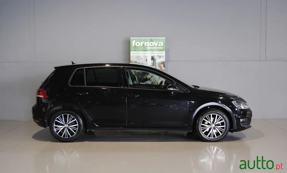 2016' Volkswagen Golf photo #5