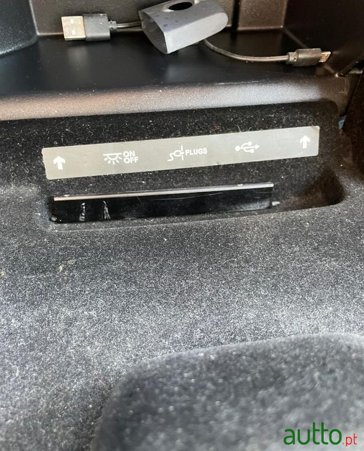 2019' Citroen Grand C4 SpaceTourer photo #6