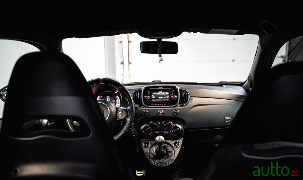 2016' Fiat 595 Abarth photo #5