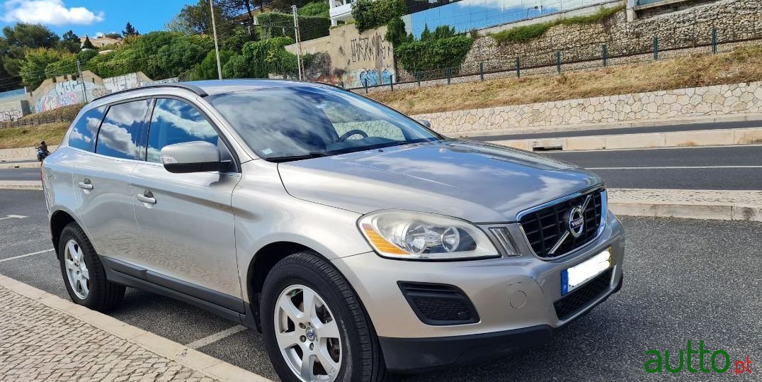 2010' Volvo Xc-60 photo #2