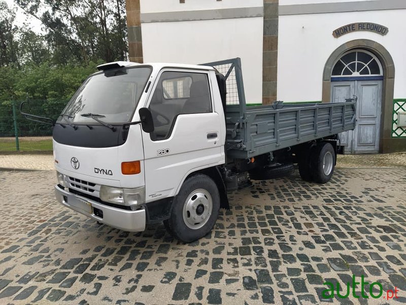 1998' Toyota Dyna photo #2