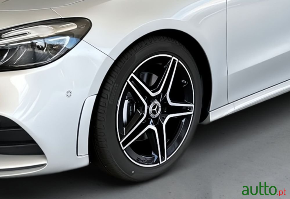 2023' Mercedes-Benz B 180 photo #4