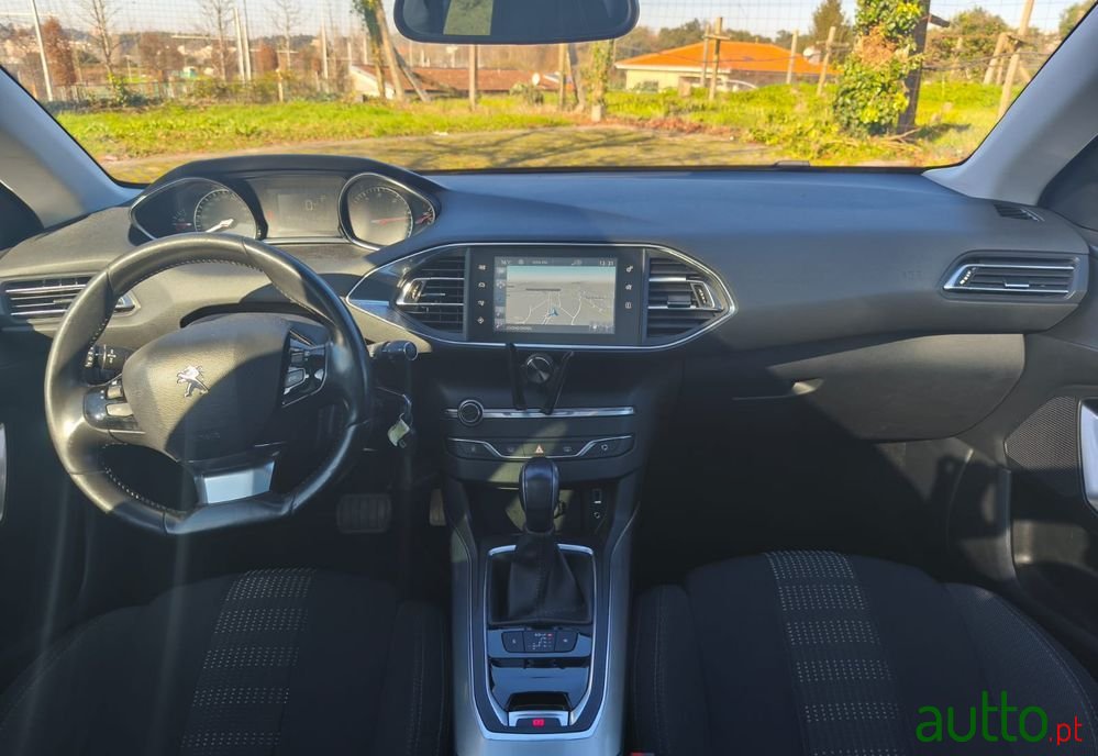 2016' Peugeot 308 Sw photo #6