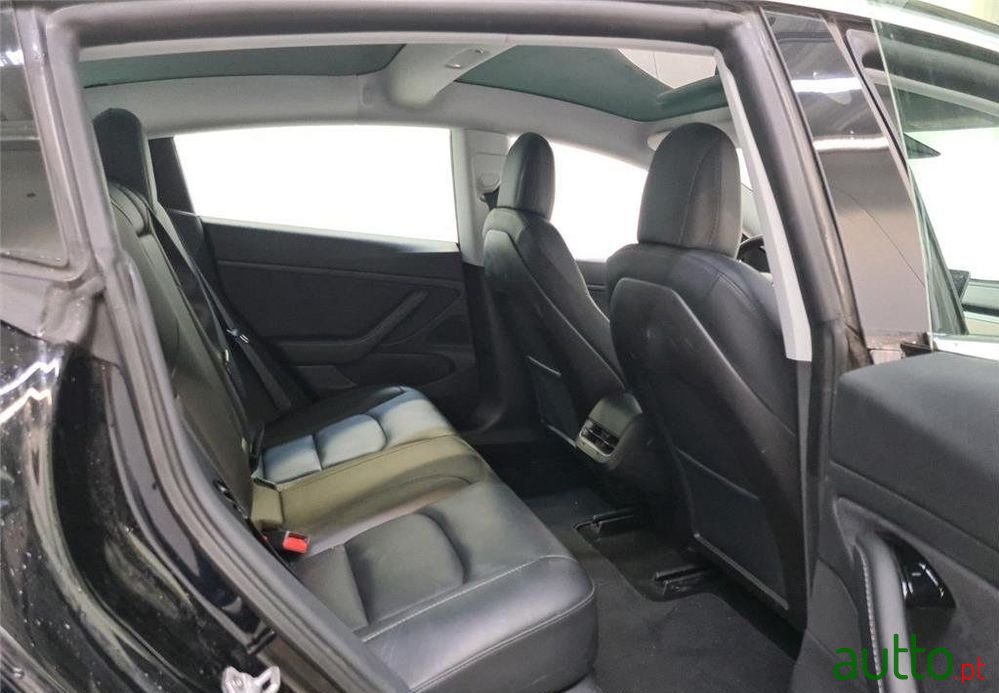 2019' Tesla Model 3 photo #4