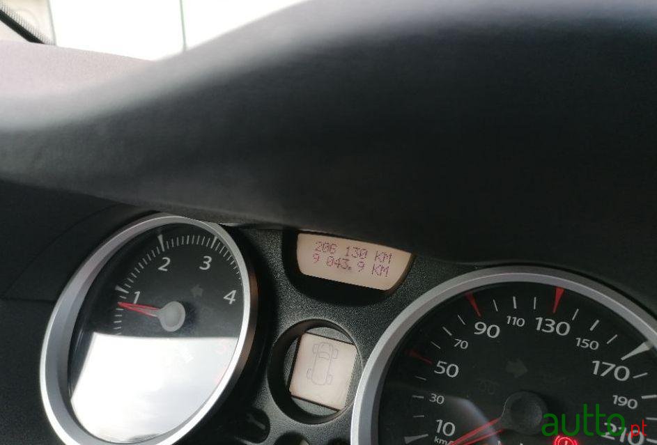 2007' Renault Megane photo #2