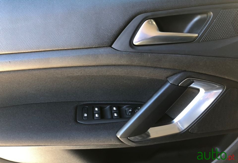 2020' Peugeot 308 Sw photo #4