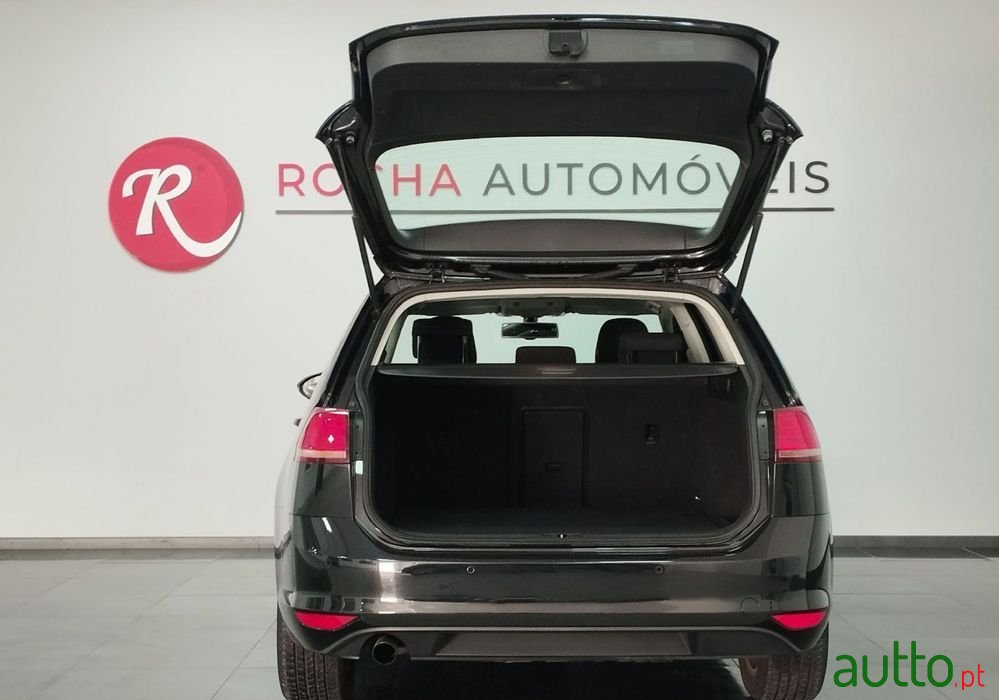 2015' Volkswagen Golf Variant photo #4