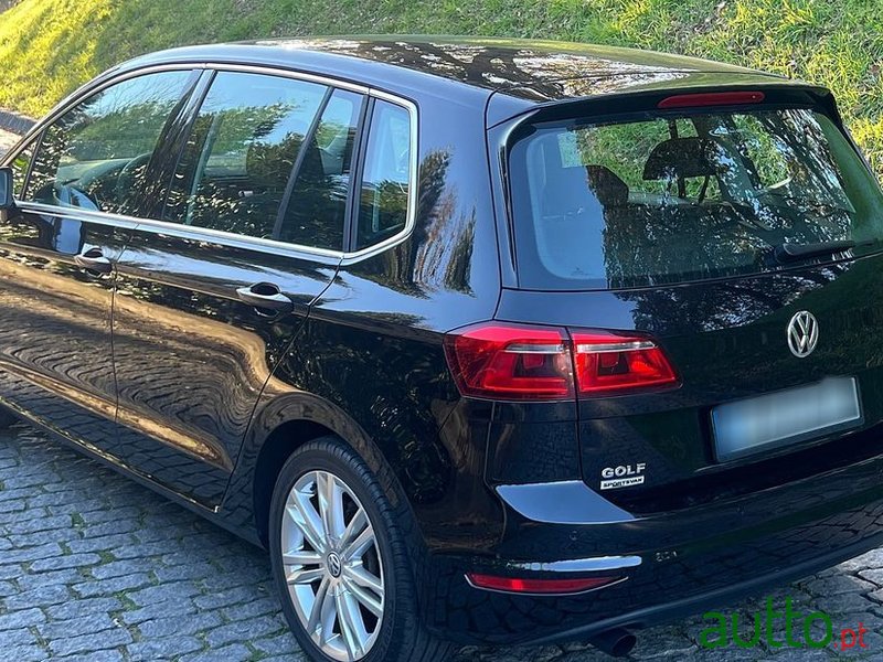 2014' Volkswagen Golf Sportsvan photo #2