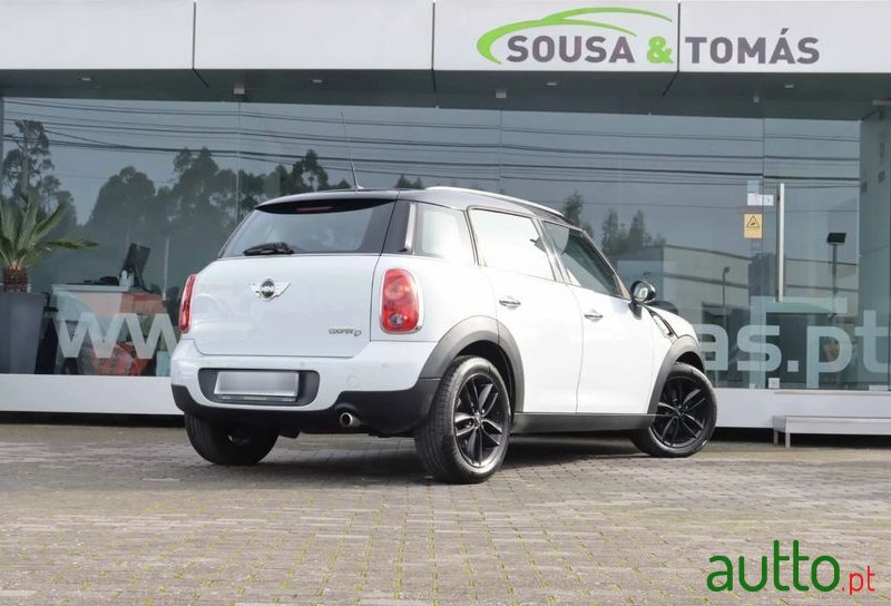 2012' MINI Countryman Cooper D photo #3