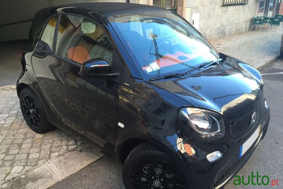 2015' Smart Fortwo photo #2