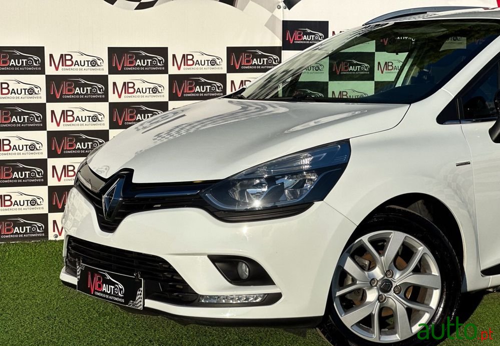 2020' Renault Clio 0.9 Tce Limited photo #2