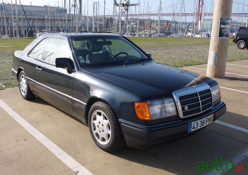 1992' Mercedes-Benz E-300 photo #4