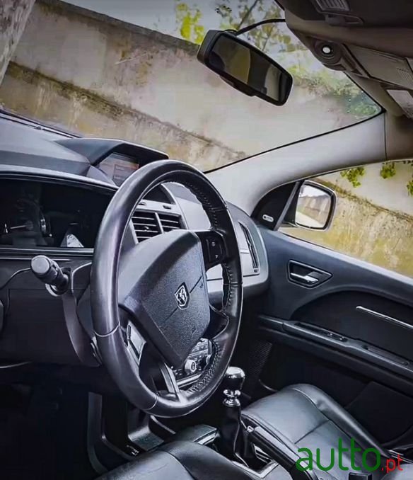 2010' Dodge Journey photo #5