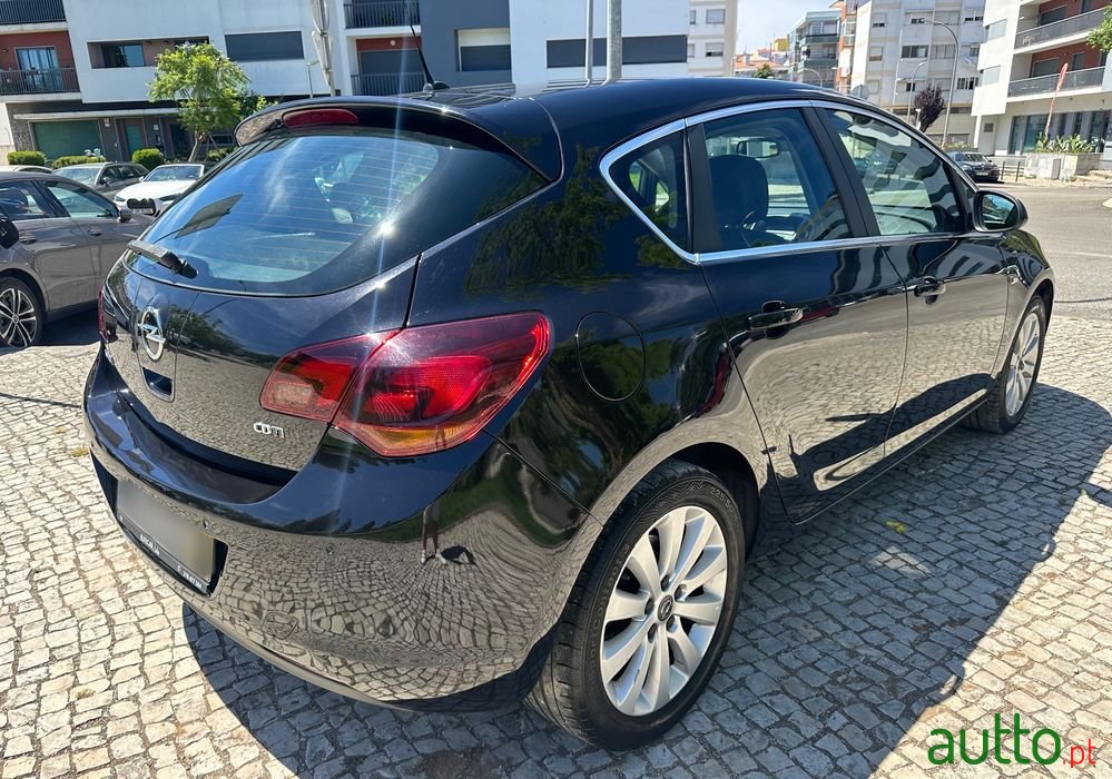 2010' Opel Astra 1.7 Cdti Enjoy photo #2