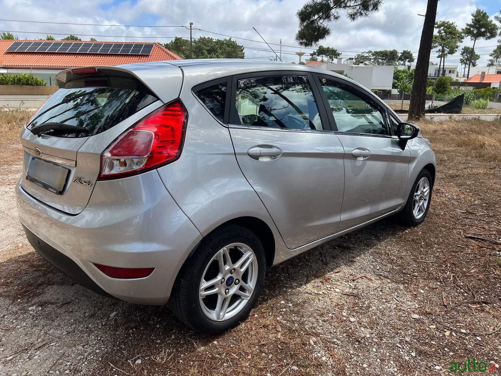 2014' Ford Fiesta photo #4