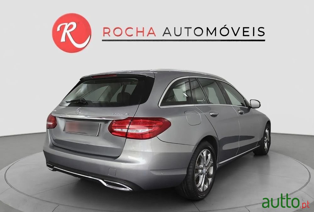 2015' Mercedes-Benz Classe C photo #4