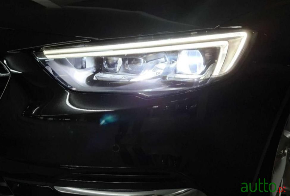 2017' Opel Insignia -Grand Sport photo #1