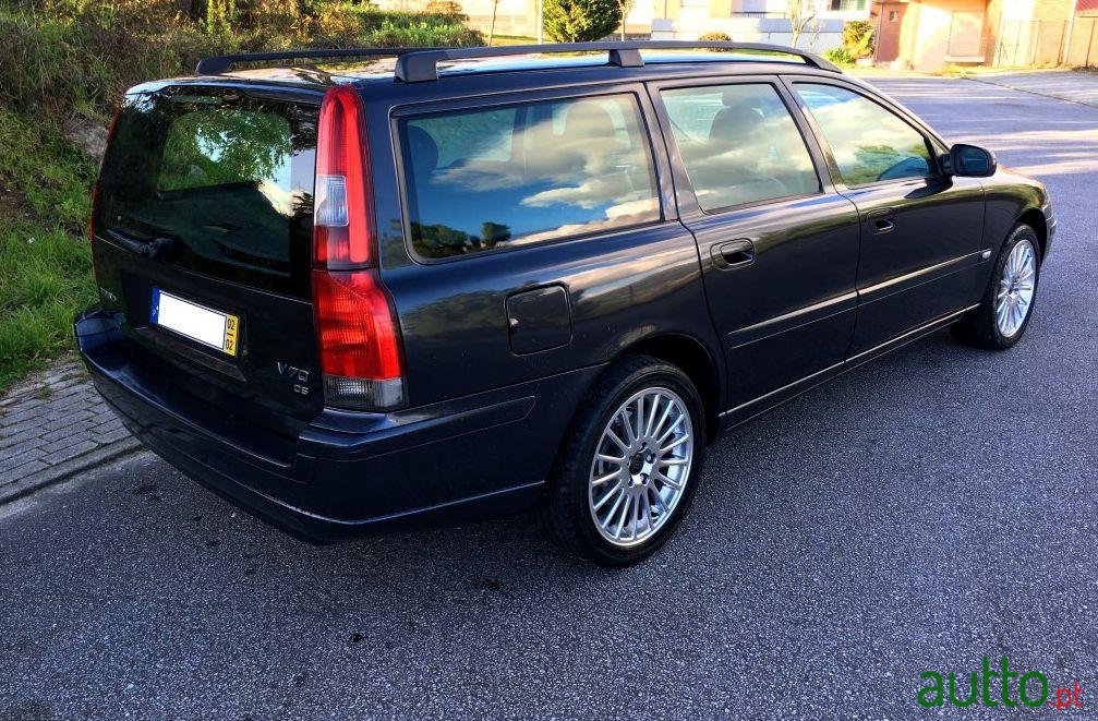 2002' Volvo V70 2.4 D5 photo #1