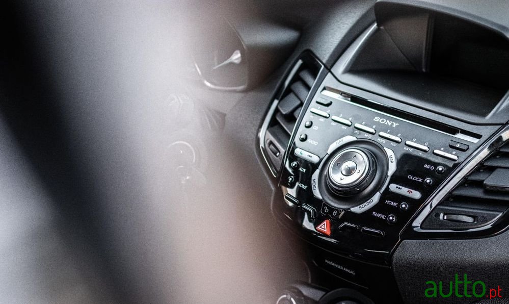 2016' Ford Fiesta 1.0 T Ecoboost Stline photo #6