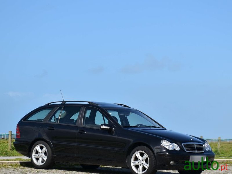 2002' Mercedes-Benz C 220 photo #1