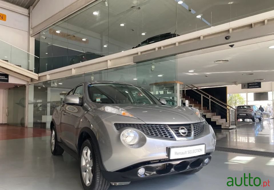 2011' Nissan Juke photo #1