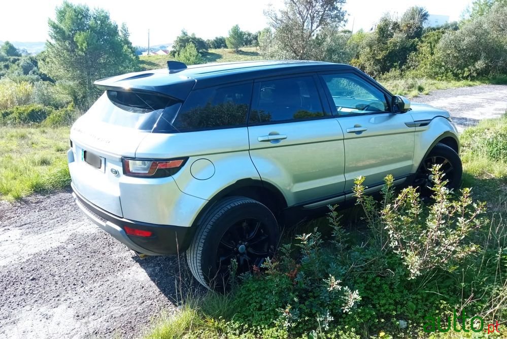 2016' Land Rover Range Rover Evoque photo #4