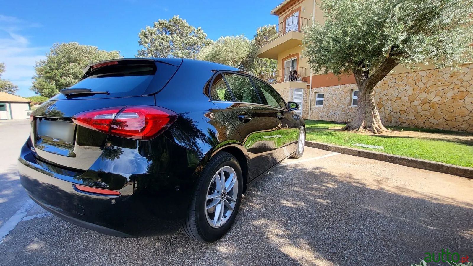 2019' Mercedes-Benz A-180 photo #5