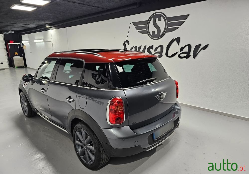 2016' MINI Countryman Cooper D photo #4