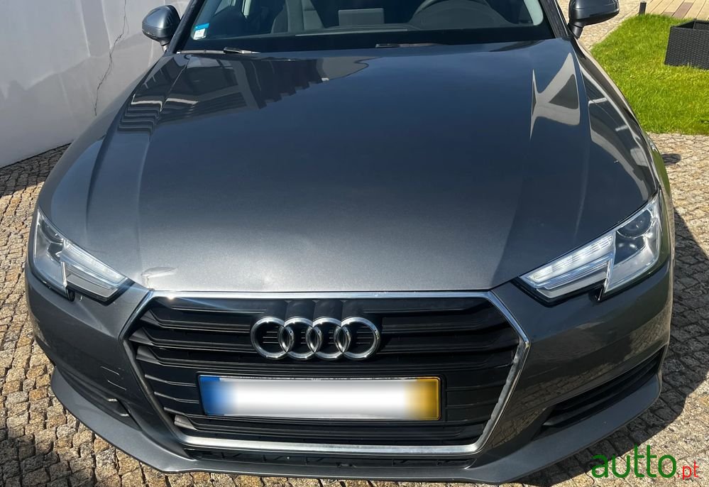 2016' Audi A4 Avant photo #3