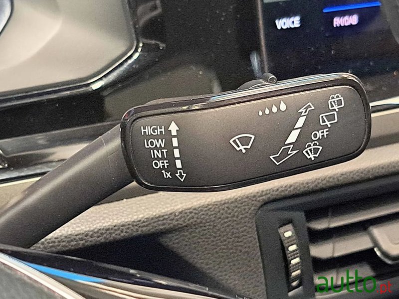 2021' Volkswagen Polo 1.0 Tsi Life photo #6