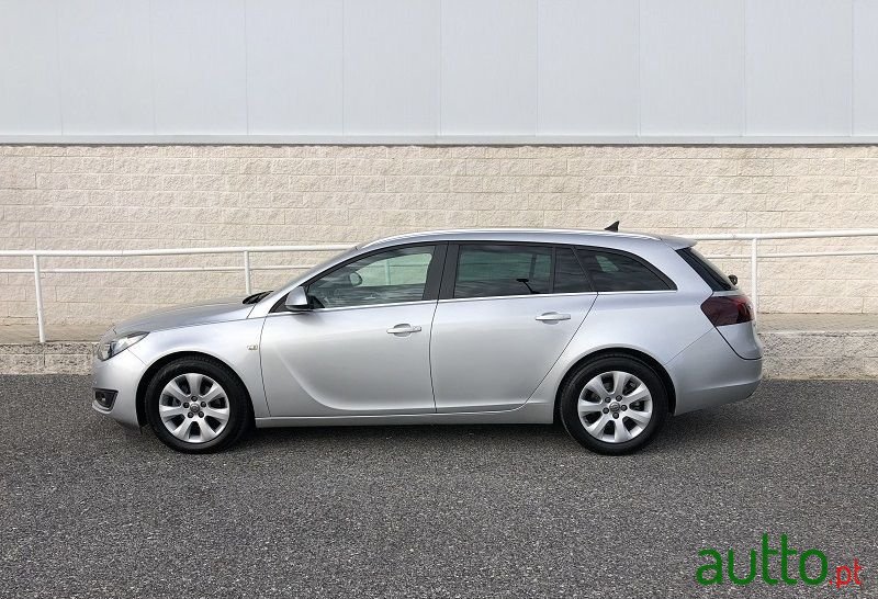 2016' Opel Insignia Sports Tourer photo #3