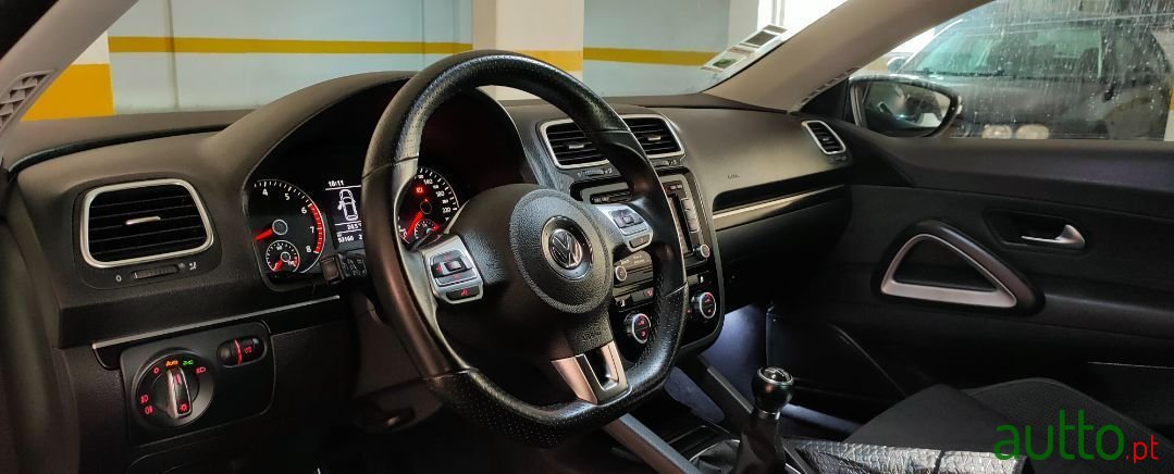 2009' Volkswagen Scirocco photo #5