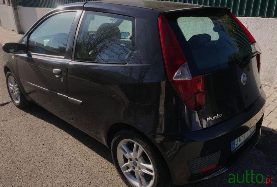 2005' Fiat Punto 1.3 photo #1