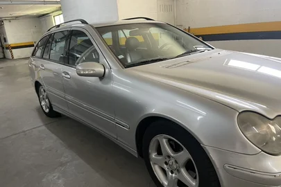 2002' Mercedes-Benz C-220 for sale. Faro, Portugal