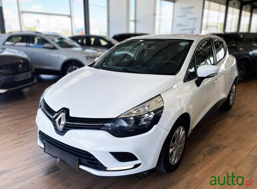 2018' Renault Clio 1.5 Dci Zen photo #3