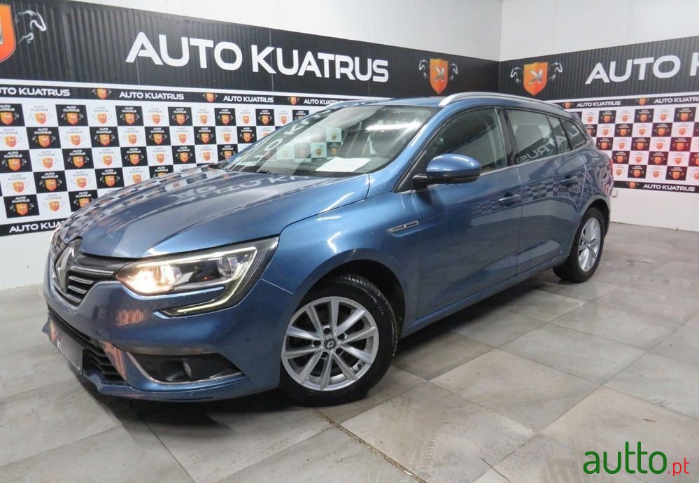 2018' Renault Megane Sport Tourer photo #3