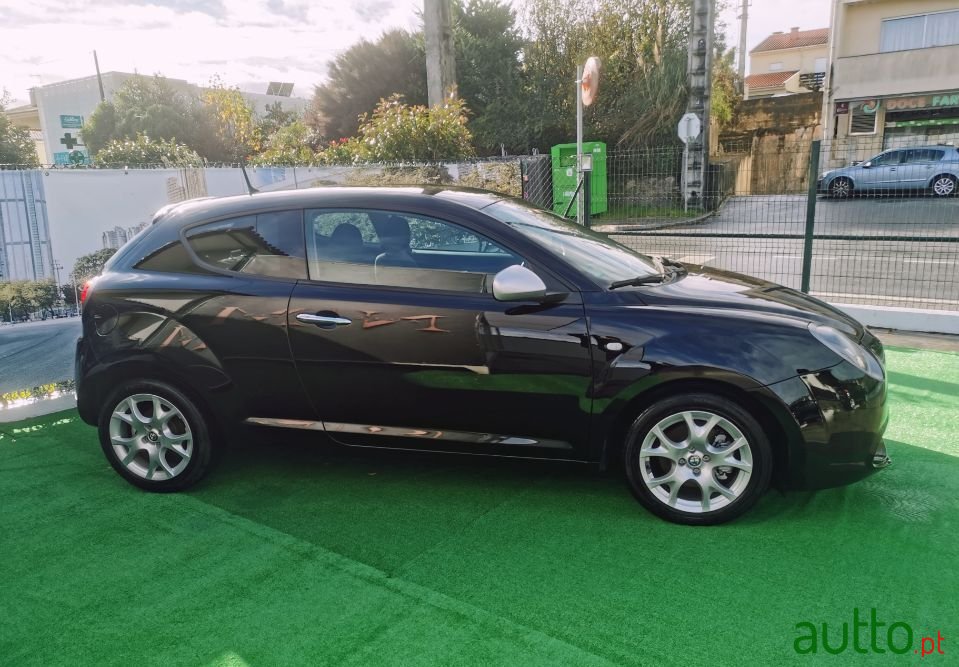 2014' Alfa Romeo MiTo photo #3