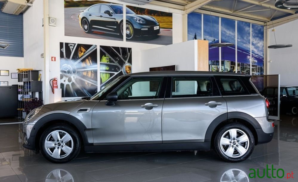 2019' MINI Clubman One D photo #2